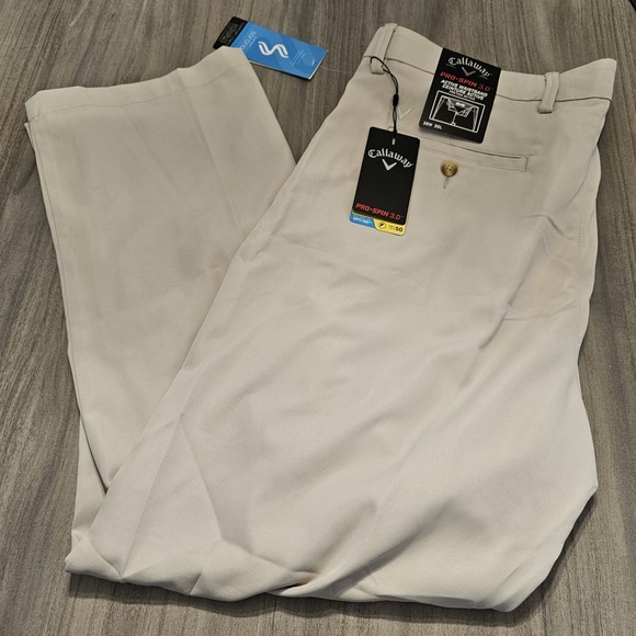 Callaway Golf Pants Khaki Performance Pro Spin 3.0 Active Waistband Size 38 x 30 - Picture 1 of 7